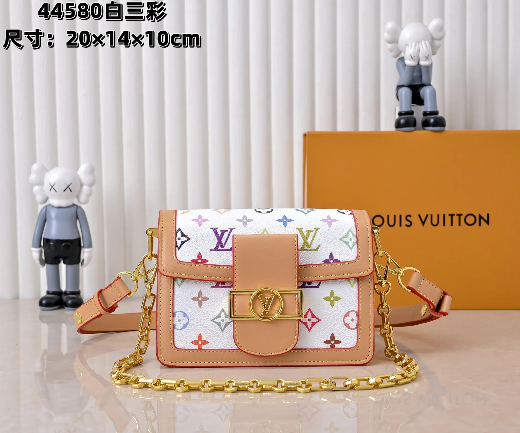 Batch 380💰Murakami Takashi White Tricolor Daphne Upgraded Version💥Louis Vuitton 22025 Early Spring Messenger Bag M43599/44391/44580 color matching latest version shipped Métis The compact shape of the handbag exudes an elegant atmosphere. Presbyopia and cowhide, made of soft Monogram canvas, compact in size and equipped with multiple practical pockets and compartments. Large size:20x14x10cm