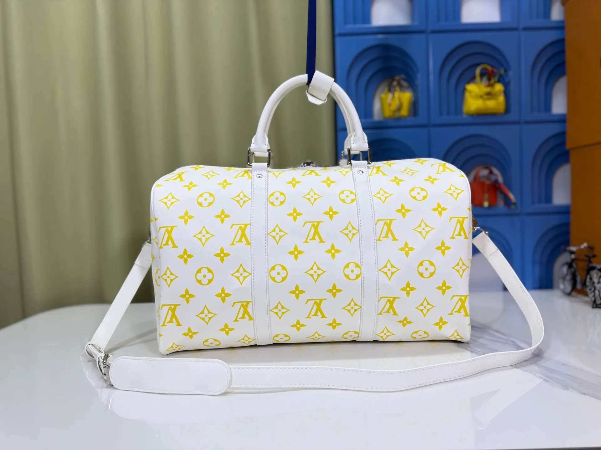 P340 M41418 New “louis vuitton’Iv travel bag travel bag louis vuitton High-definition hardware logo and inner compartment! Special lining. Smooth zipper and exquisite workmanship. A must-have for men. Size: 45x27x20.