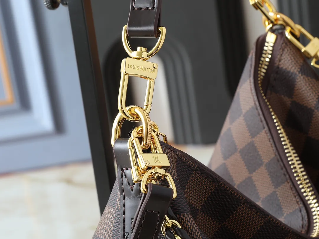 💰240💰Upgraded from the original M46213 🔥Latest catwalk style🔥Dimensions: 26 x 28 x 9.5 (length x height x style)
