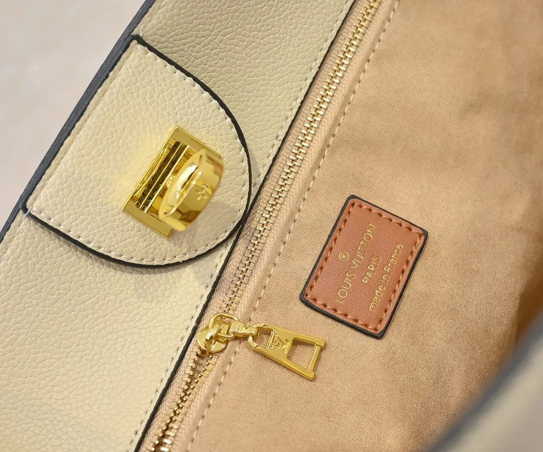 💰400💰Upgraded original [M53826 black embroidery M53825 apricot embroidery M53824 MM53823 presbyopia with black] 🔥On My Side handbag shows the elegant fusion of calfskin and classic Monogram canvas. Contrasting canvas shapes the large outer pocket, creating a trompe l'oeil effect as if two handbags merge into one. Plenty of space can easily accommodate office needs, and the adjustable shoulder strap allows for a cross-body style. Dimensions: 30.5 x 24.5 x 14 cm (Length x Height x Width) - Calfskin and Monogram coated canvas - Cowhide leather trim - Microfiber lining - 2 top handles for hand or elbow carry - Adjustable shoulder strap for shoulder or cross-body wear - Lock closure - 2 outer pockets with magnetic closure - Zip pocket - 1 patch pocket