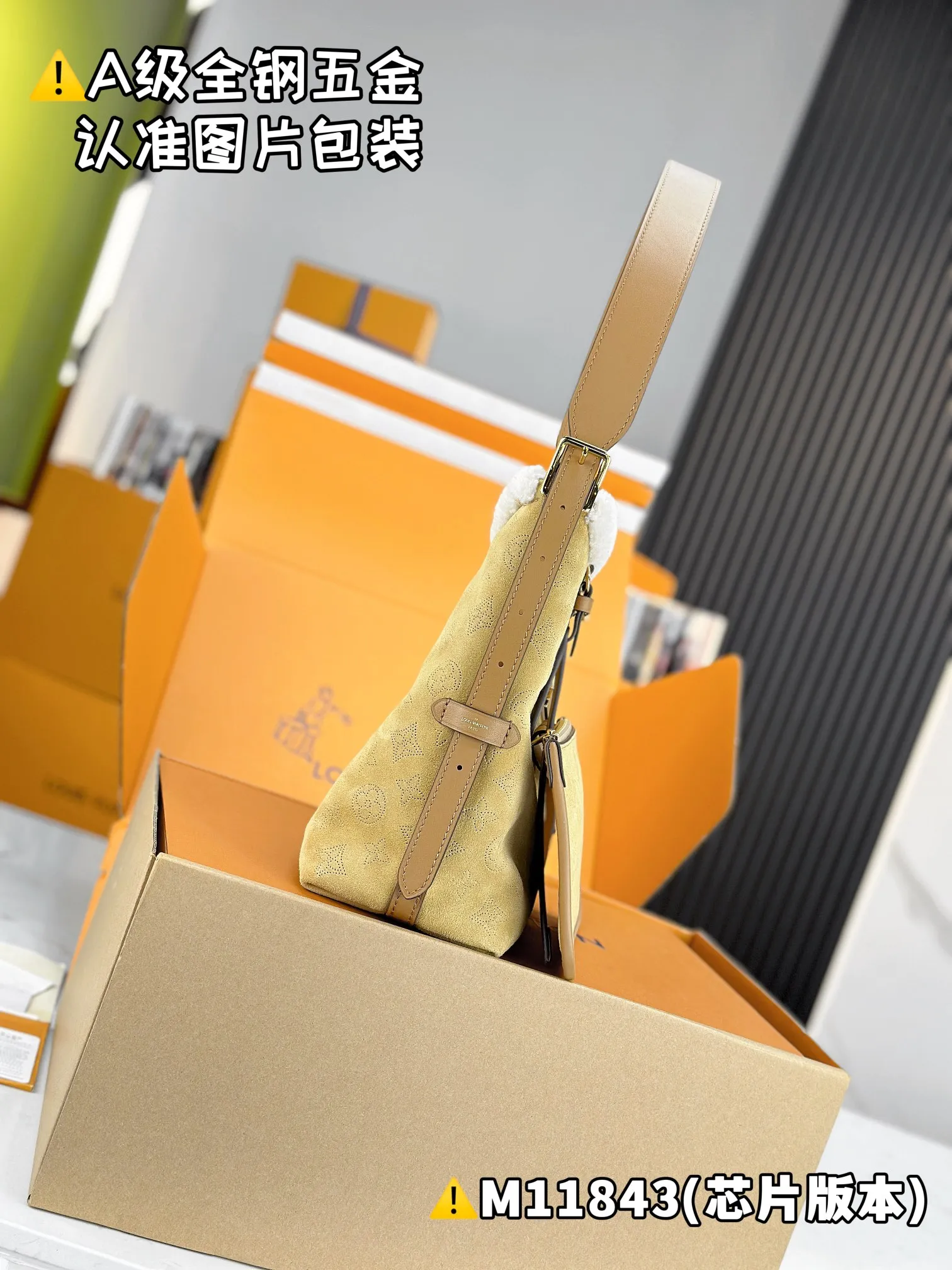 💰2240 [Authentic Grade] [Super Grade MB High Elastic Fabric] CARRYALL Small Handbag Model: M11843 Material: A+ grade all-steel hardware, imported high elastic fabric Packaging: Full set of special grade duty-free MB packaging Size: 24 x 12 x 29 cm