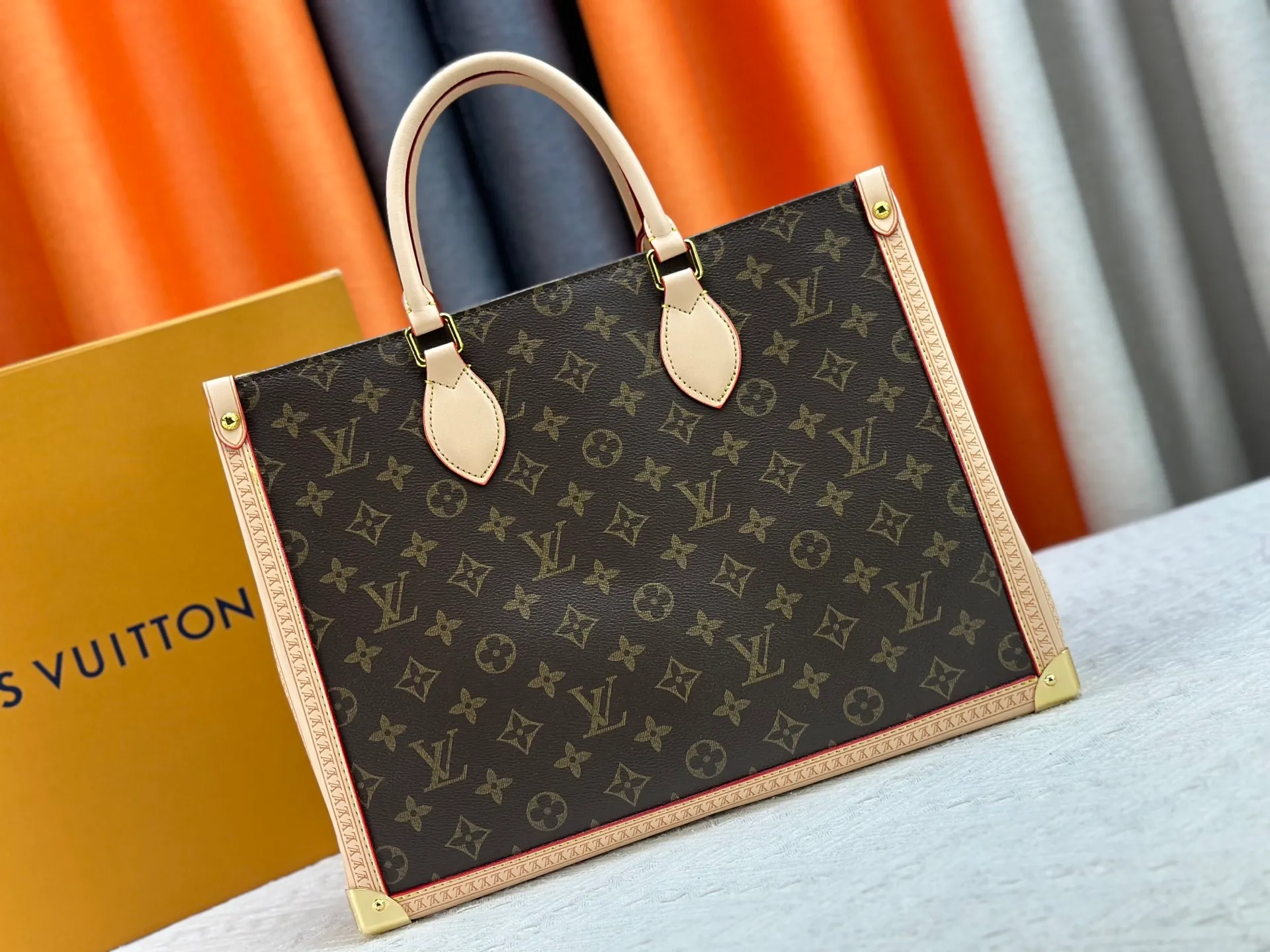 P340 M13079 New white three-color lv Louis Vuitton women's shoulder bag Murakami co-branded tote bag size 34