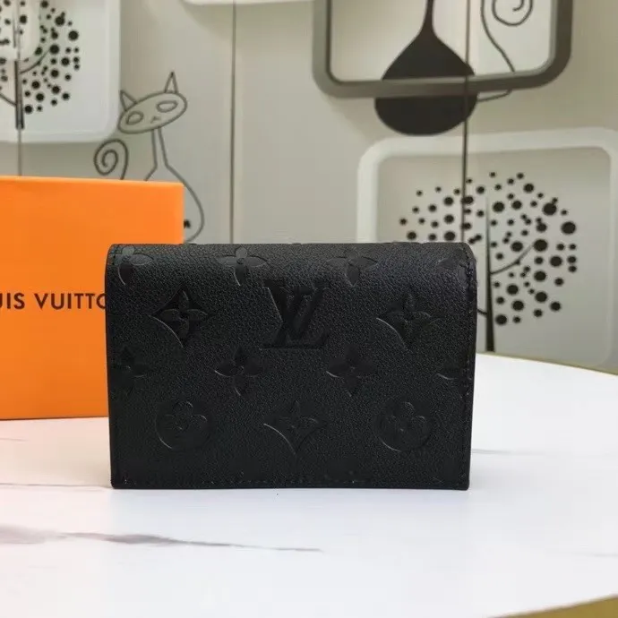 P150M80152 This Cléa wallet is made of Monogram Empreinte soft grained cowhide, embellished with Louis Vuitton's iconic Monogram embossed pattern. It has a stylish design, is exquisite and compact but has a spacious capacity. It is equipped with an external patch pocket, zipper coin pocket, banknote compartment and six credit card slots. Dimensions: 12 x 9 x 3.5 cm (length x height x width
