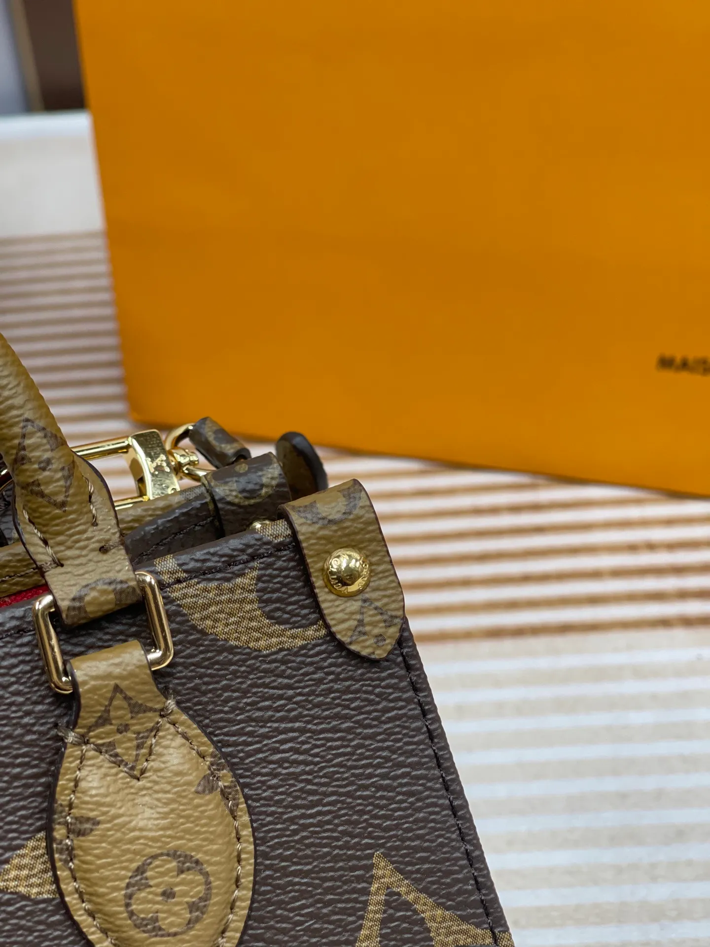 [Upgraded version] P560¥ shipped! 🥰🆕The much-anticipated onthego tote bag mini has arrived, high quality, steel hardware, and gift box🎁Packaging, small and exquisite
