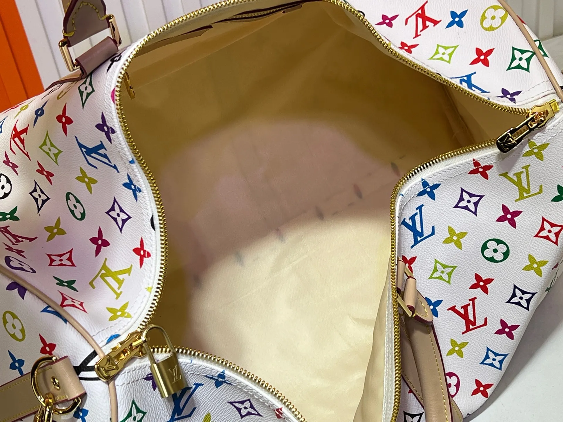 Batch 420💰New arrival M13745 41416 black color white color 33 color series LV2025 spring and summer and Takashi Murakami joint model Fashion is a cycle to celebrate the 20th anniversary of the joint name Size: 50.0X29.0X23.0cm