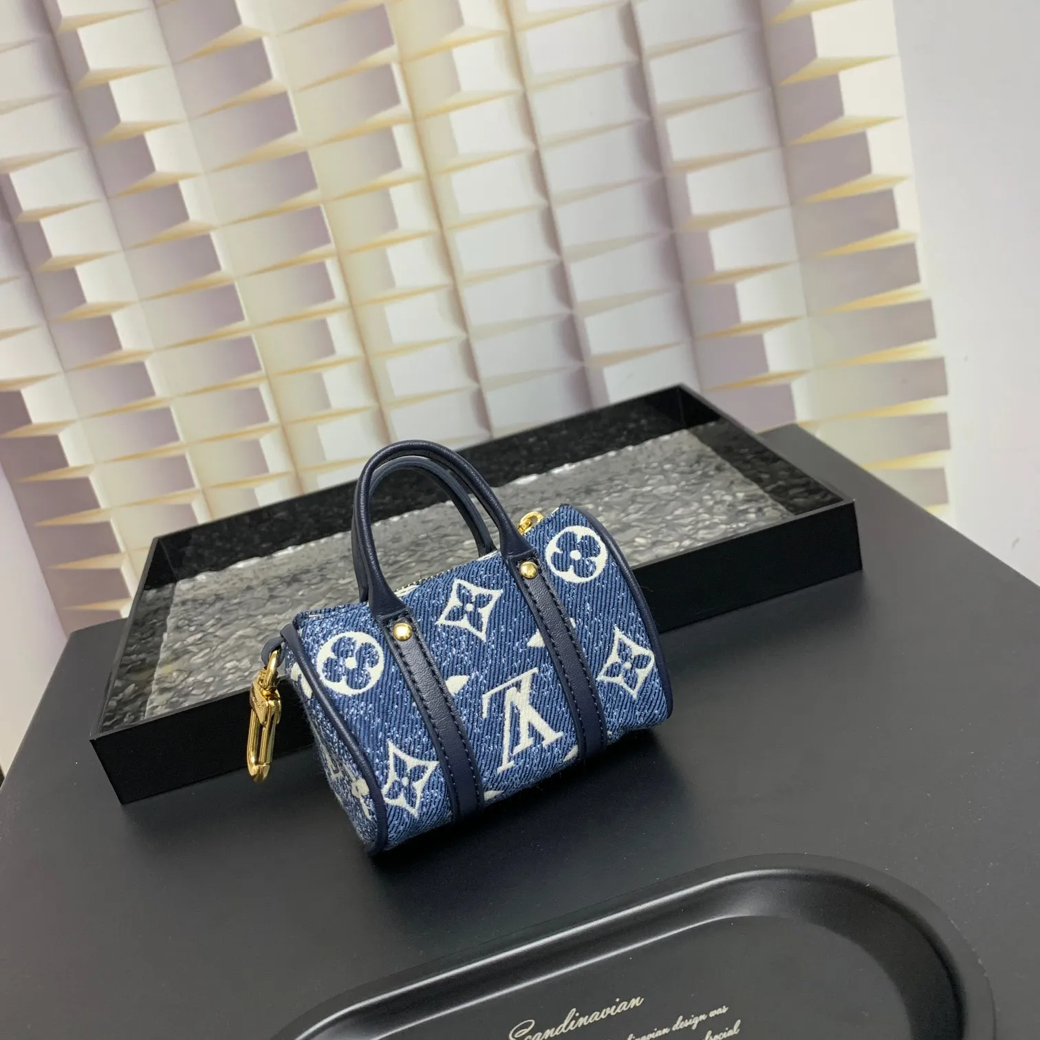 💰200 shipped😍 MINI KEEPALL bag charm and keychain ☀️Louis Vuitton Louis Vuitton lv mini pillow bag pendant ☀️This Mini Keepall bag charm and keychain condenses the classic handbag configuration, boldly showing the spirit of adventure. Monogram canvas with LV inscribed hook buckle, whether hung on a belt or handbag, its zipper closure and built-in keychain ensure secure storage