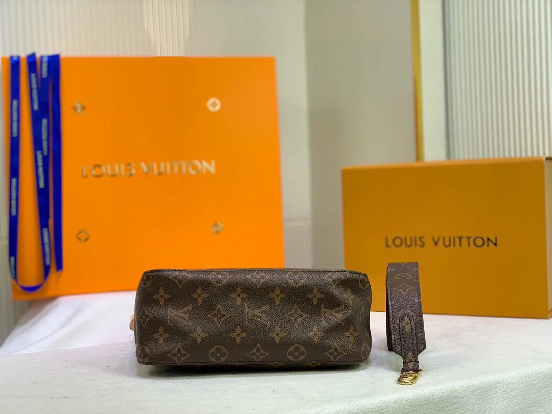 Batch 300💰supermodel bella’s same style🔥🔥LV round handle shoulder bag! Exclusive ⛱️delivery wide shoulder strap! 🔥102212# A very attractive and practical bag! ! looping series A rare round handle shoulder bag from Lvjia! Very chic ❤️❤️ The inside is made of brown cloth, so you won’t be afraid of aging no matter how long you store it! The capacity is sufficient. You can recite the style of a big name in minutes. Size: 26 excluding handle