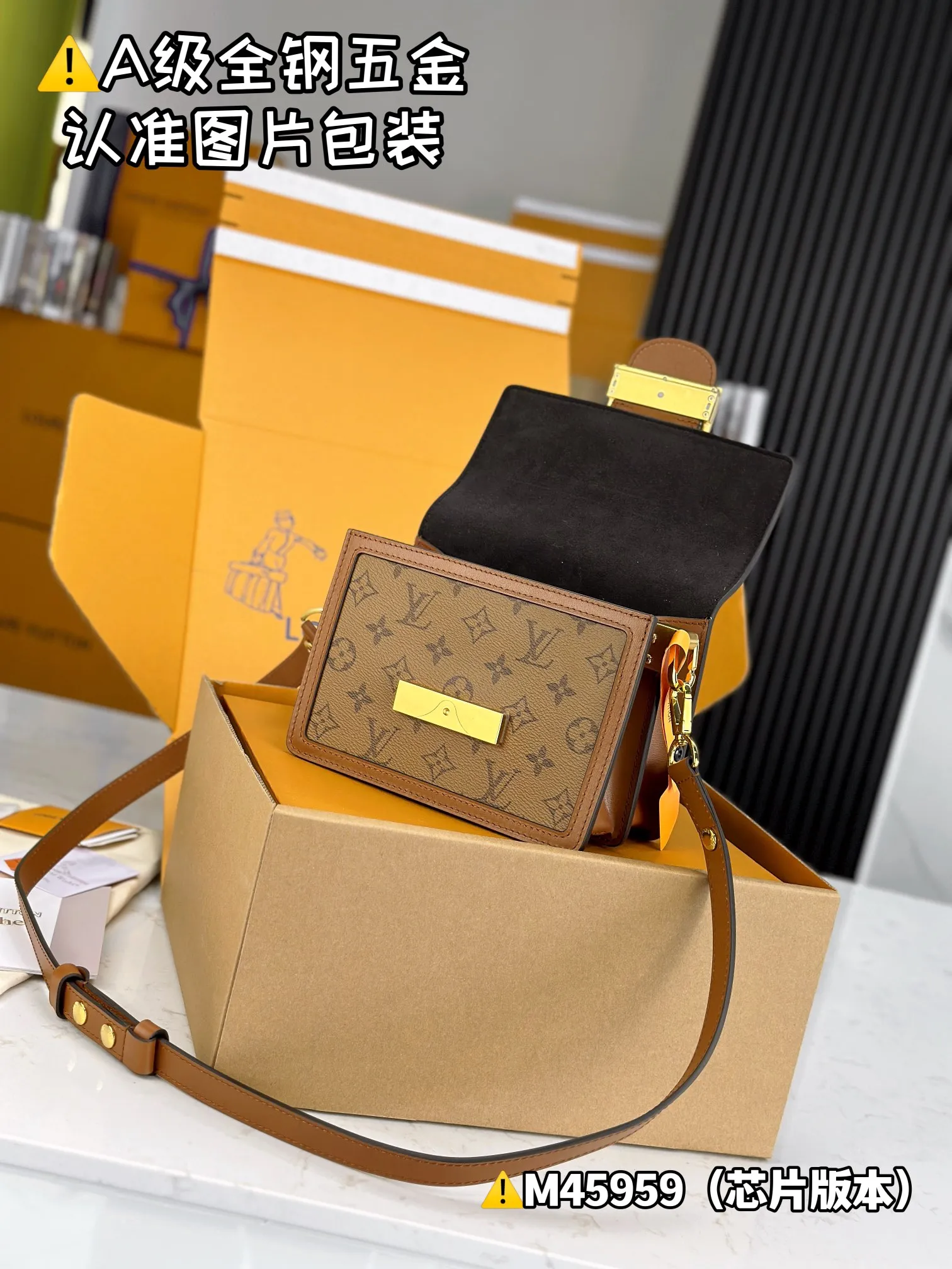 Internal price P1920 [Special grade MB high elastic fabric] MlNl DAUPHlNE handbag Model: M45959 New version of Daphne Material: A+ grade all-steel hardware, imported high elastic fabric Packaging: Full set of special grade duty-free MB packaging Size: 20x15x9cm