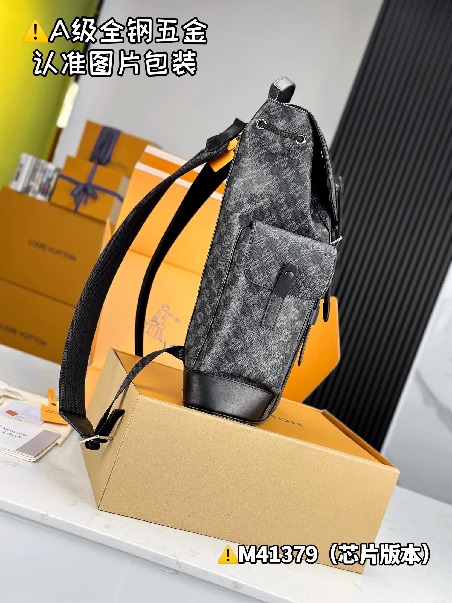 💰2200 [Genuine grade] [Super grade MB high elastic fabric] Christopher medium backpack Model: N41379 Material: A+ grade all-steel hardware, imported high elastic fabric Packaging: Full set of special grade duty-free MB packaging Size: 38x44x21cm