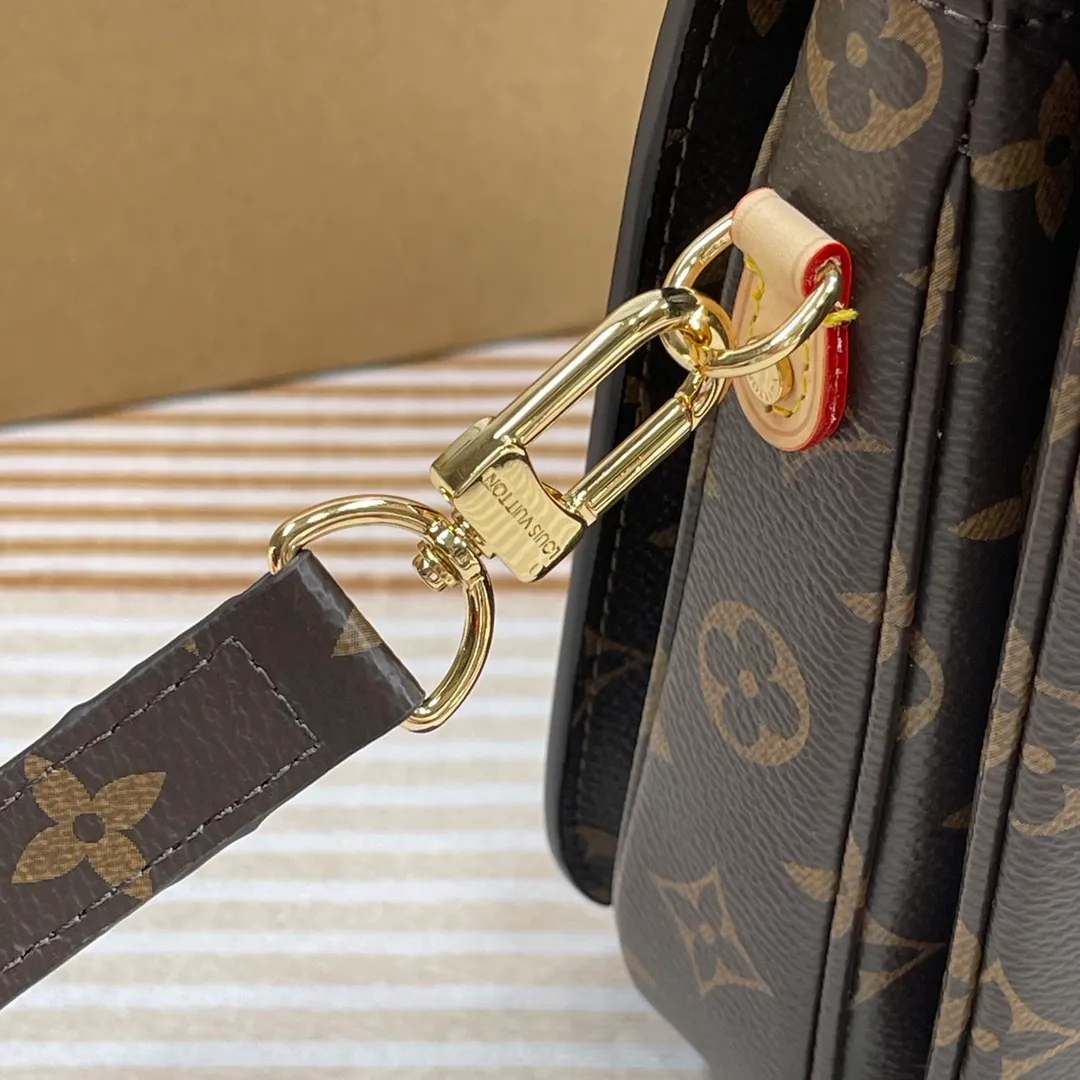 [Upgraded version] P640🐶Upgraded version. High quality. Semi-steel hardware. ❣️With complete packaging⚜️M44875 presbyopia. The latest version is shipped. The compact shape of the Métis handbag exudes elegance. Made of soft Monogram canvas, compact size with many practical pockets and compartments Dimensions: 25 x 19 x 9 cm