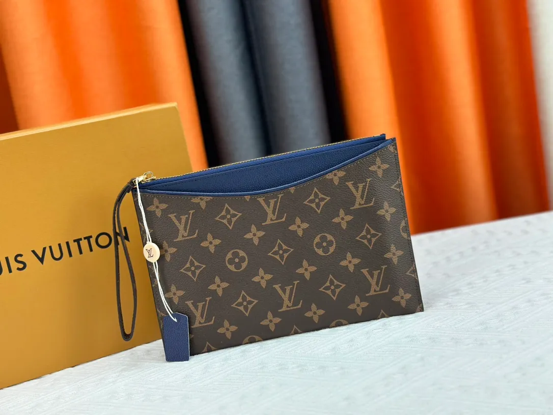P 120 M60910, actual photo This handbag is exquisitely crafted. The Pallas handbag combines classic Monogram canvas with bright colors to create a pleasing effect. It holds an iPad mini for the ultimate feminine look and fits easily into most Louis Vuitton shoulder bags and tote styles. Carry loop with bright gold-tone brass hardware, calfskin lining, 6 credit card slots and a contrasting external patch pocket. Dimensions: 24x17,