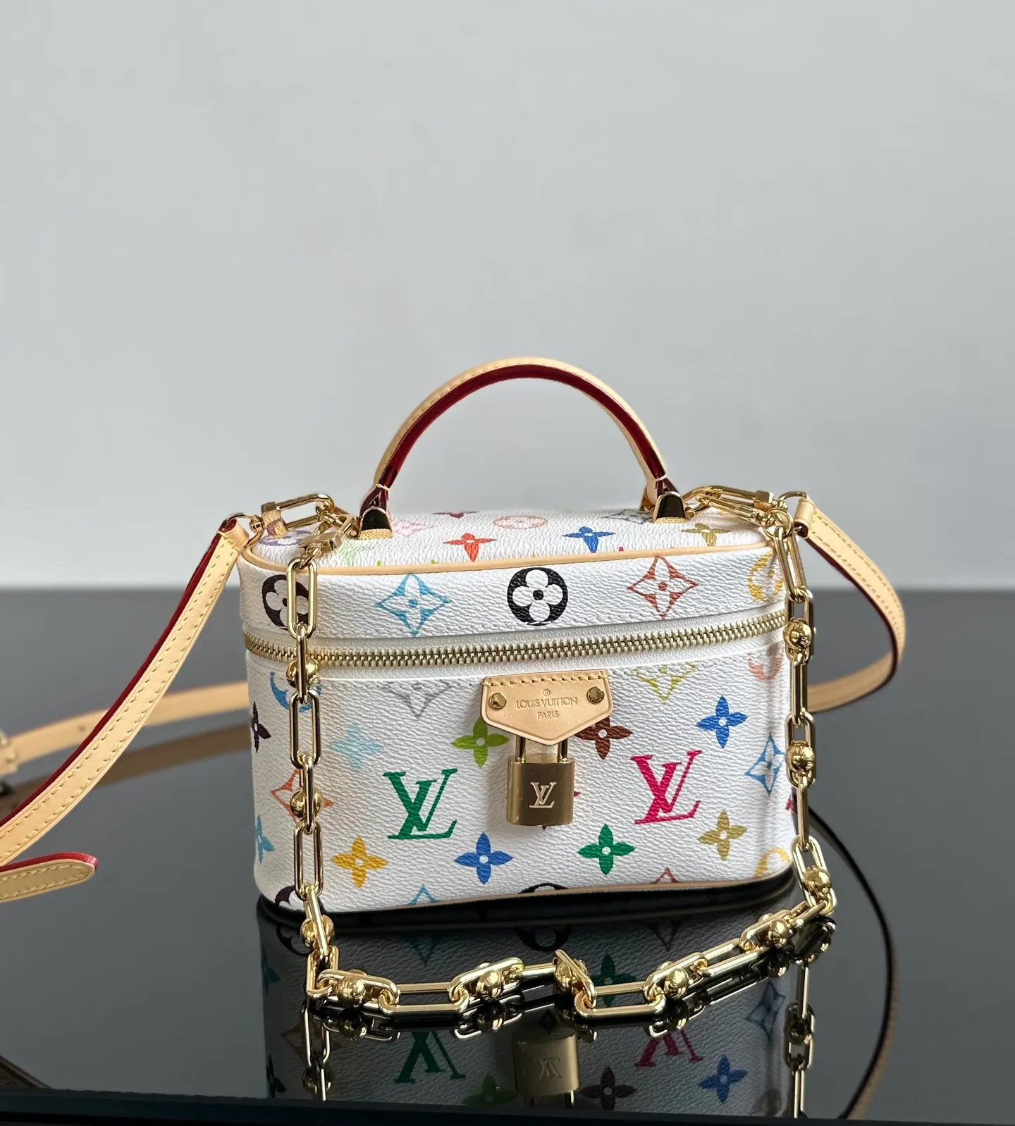💰2100｛Authentic grade｝MB original leather M13662 white three-color Vanity Pouch handbag, exclusive channel goods, detailed real photos! MB is about quality, hardware, fabrics, handwork, oiled edges, A-grade high-quality products, comprehensive upgrades, the photos are consistent with the products, 360 degrees without blind spots, take a look at it. Size: 11.5 x 6.5 x 19.0 cm