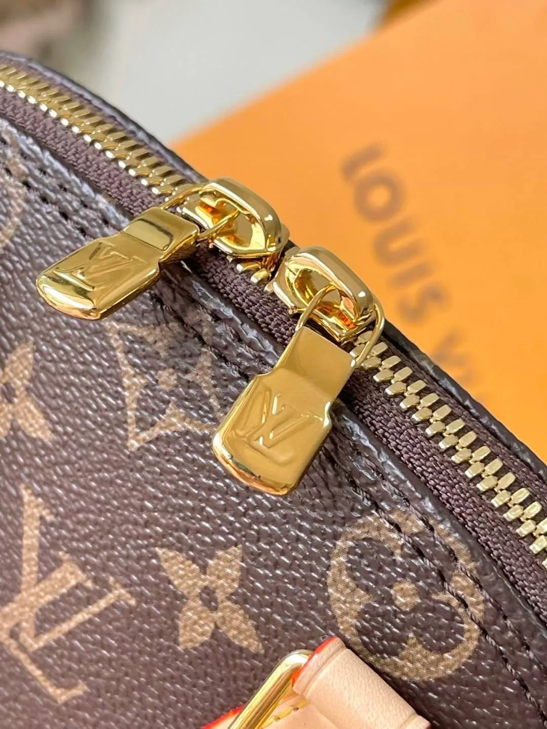 💰1160 Top original order This Alma mini handbag Model: M14933 Material: A-grade all-steel hardware, imported original fabric Size: 18*12*8CM