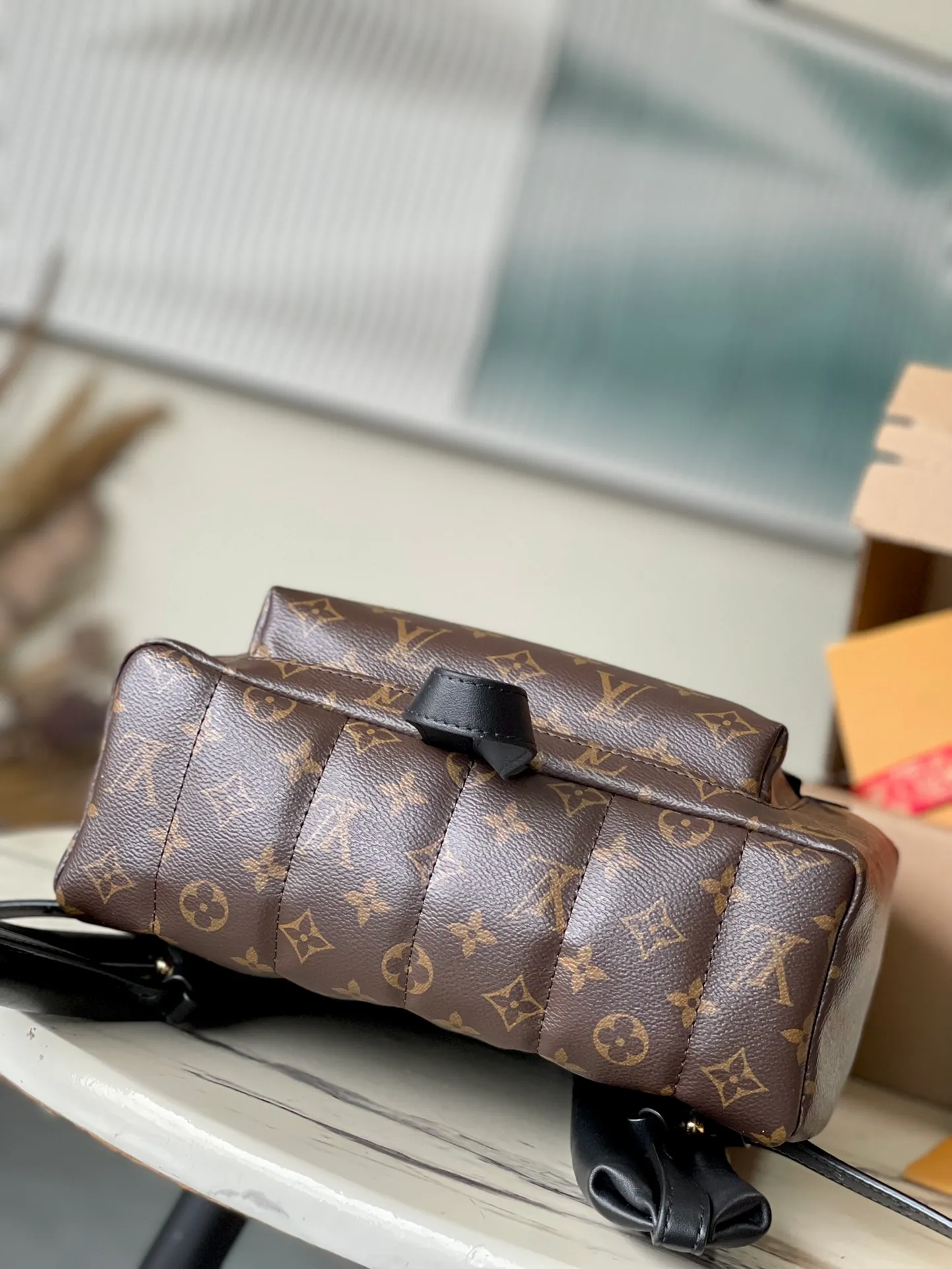 💰800 Top original order M44874 supports counter inspection. The photo taken of duty-free goods is consistent with the product and has not been unpacked. This product is an exclusive duty-free product in the market and is the highest-end product. Inspection is supported. This product has passed strict inspection and is flawless. Please wear gloves when touching the product. This product is not returnable or exchangeable. Please confirm the product first and then remove the label on the handle. This product is temporarily not open to the public, only regular customers, and is in short supply. Dimensions: 30 x 33 x 16 cm