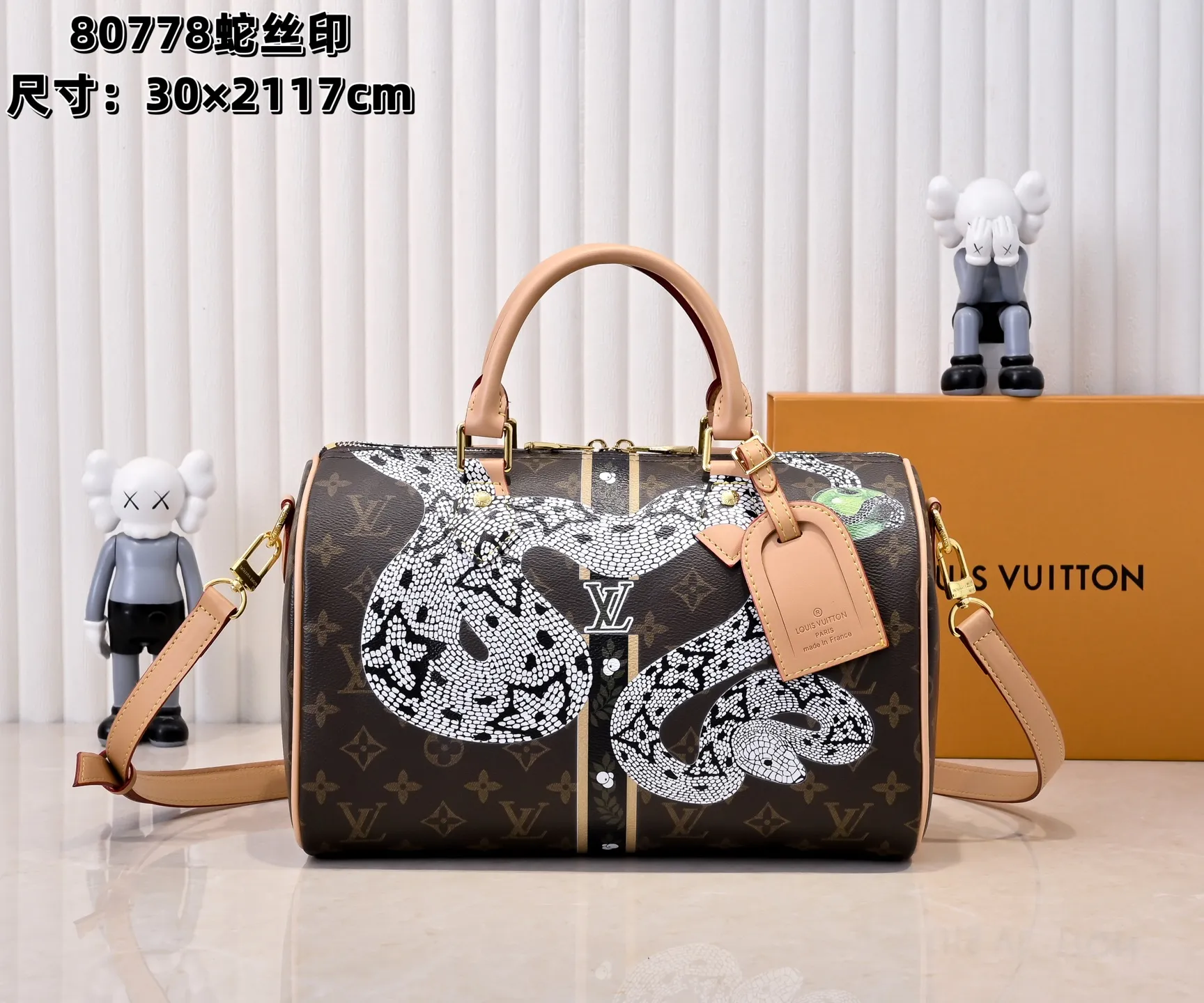 Batch 340💰M40391 80778 This Speedy Bandouliere 30 handbag draws inspiration from the brand's collection of Monogram canvas, Louis Vuitton's legendary collection. The cow leather trim highlights the traditional heritage. The rolled leather handle, engraved padlock and detachable shoulder strap continue the classic details, making it a good choice for urban life. • Size: 30X21X17cm