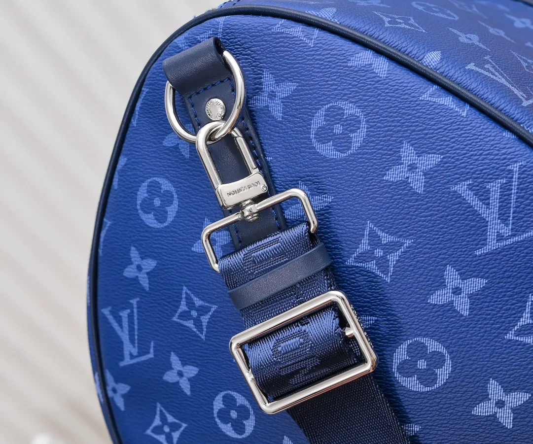 Batch 460M11558 41416 41414 Black Gradient Blue Green Louis Vuitton LV 24FW Monogram New Presbyopic Bag Louis Vuitton LV 24FW New Monogram Black Presbyopic Gradient Blue Presbyopic Series Messenger Messenger Bag Montsouris Satchel Keepall 55 Travel Bag Multiple Classic Styles Size: 55X27X20CM