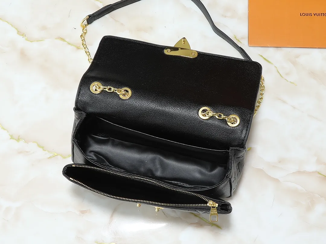 💰260💰Upgraded from the original M46199 M46201 M46200 M46127 M46126 This Marceau chain bag is made of Monogram Empreinte embossed leather, with a plain leather flap and soft leather lining. The signature S-lock clasp and chain add to the elegance, and there's room for a large wallet and iPhone Pro Max. Dimensions:24.5x15x6.5