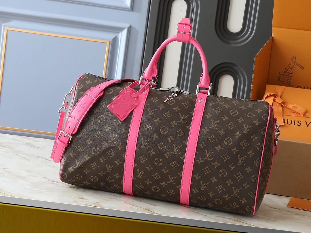 💰320💰Upgraded original M46771 yellow M46775 purple M46772 blue M46769 red M46770 orange M46774 green M46773 rose red This Keepall Bandoulière 50 travel bag is made of Monogram Macassar canvas, which simultaneously renders bright colors for the side straps, nameplate, fabric lining and top leather handle. The size of your carry-on luggage hides plenty of space. 50.0 x 29.0 x 23.0 cm (length x height x width)