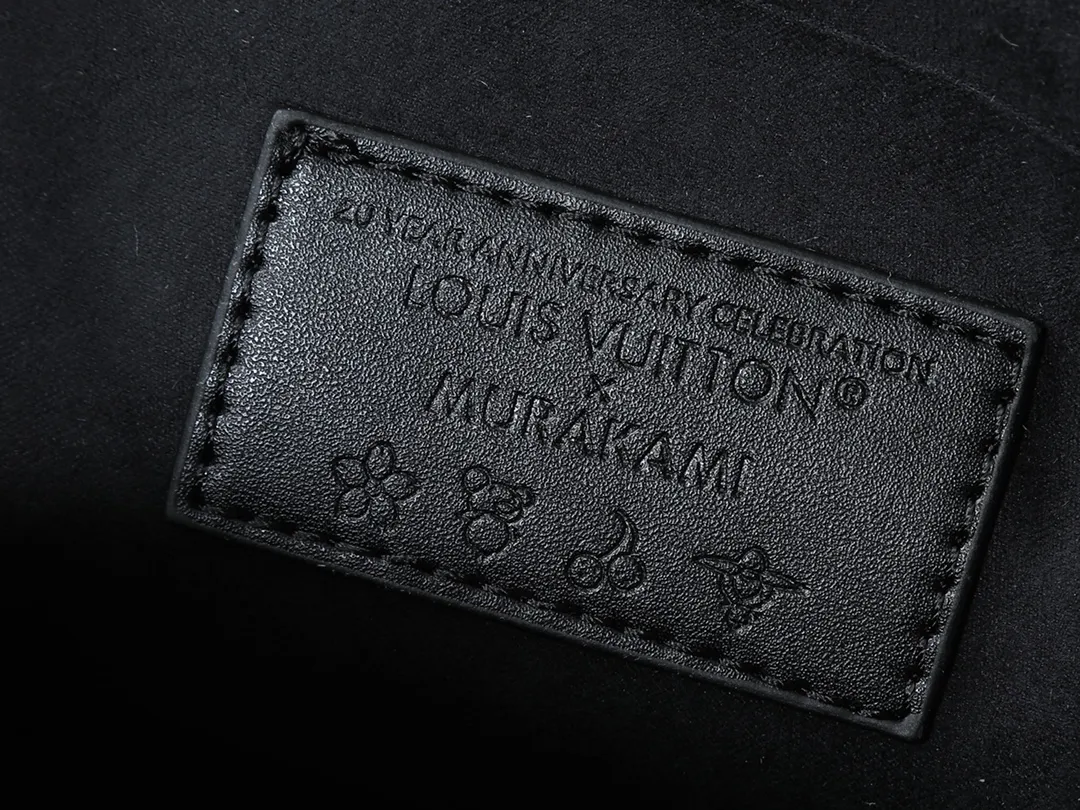 💰300💰Upgraded from the original M53151 M53152 N41221 Presbyopic black leather This is one of Louis Vuitton's iconic handbags with the crispest design structure. Its prototype is a piece designed by Gaston Vuitton and named after the Alma Bridge, which connects two adjacent fashionable districts in Paris. Signature Monogram canvas gives it a classic feel. Dimensions: 25 x 19 x 12 (length x height x width)
