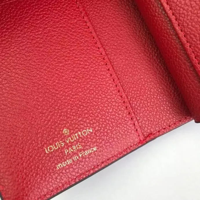 P150M80152 This Cléa wallet is made of Monogram Empreinte soft grained cowhide, embellished with Louis Vuitton's iconic Monogram embossed pattern. It has a stylish design, is exquisite and compact but has a spacious capacity. It is equipped with an external patch pocket, zipper coin pocket, banknote compartment and six credit card slots. Dimensions: 12 x 9 x 3.5 cm (length x height x width