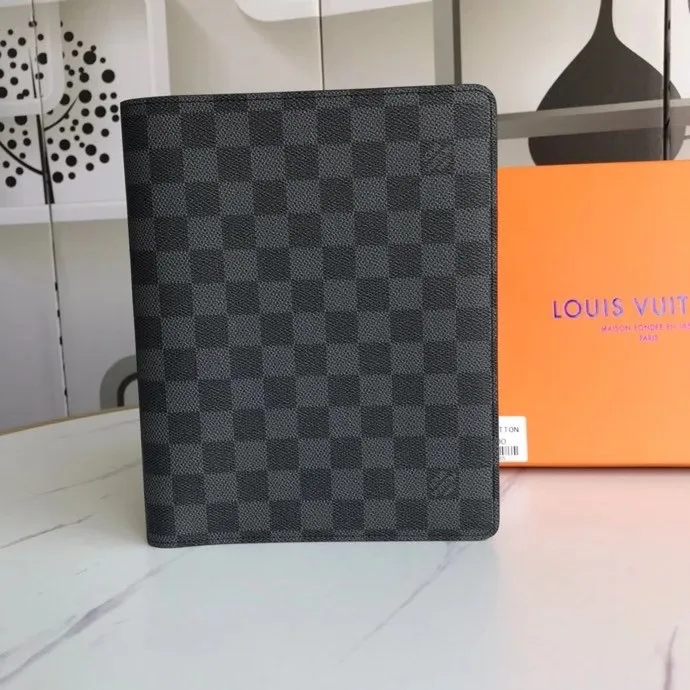 P140💰 4070🔥Hot model Extra large check holder Notebook cover 6 card slots Cowhide ➕ Lv special fabric, with box Size about 18cm Number: 20100/21065