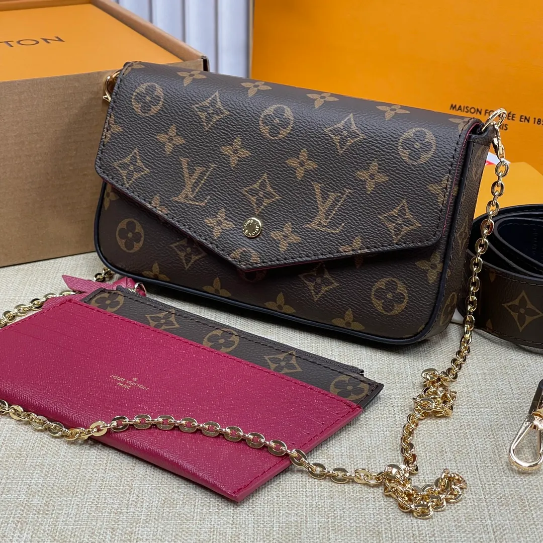 [Upgraded version] P380💰 Upgraded version with full package M61276 LV/Louis Vuitton new chain ⛓️ bag + ❣️ wide shoulder strap ❣️ new women's POCHETTE FÉLICIE detachable metal chain bag The design of this three-in-one chain bag is a big surprise. It can accommodate mobile phones, IDs, cash, keys, lipstick and other daily small items. The highlight is that the three colors inside are so cute and the price is quite beautiful. Powerful planting 🎁 Original size 21cm