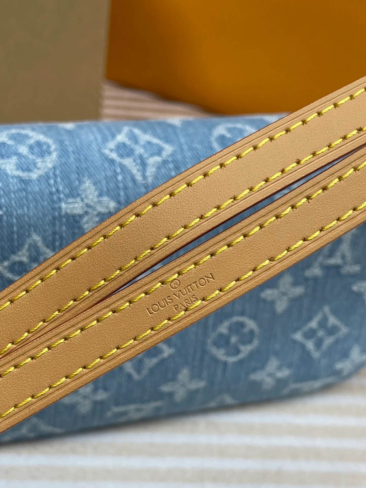 [Upgraded version] P460🐶Upgraded version. High quality. Semi-steel hardware❣️M81911🐶With complete packaging⛱️💗The new denim series Wallet On Chain Ivy handbag is made of Monogram canvas, inspired by the Sac Recoleta handbag of the 2000s. The card compartment and zippered inner pocket can accommodate daily needs, and the chain and adjustable leather shoulder strap are detachable, allowing for long and short shoulder and cross-body wear options. Dimensions: 23.5 x 12 x 4.3 cm