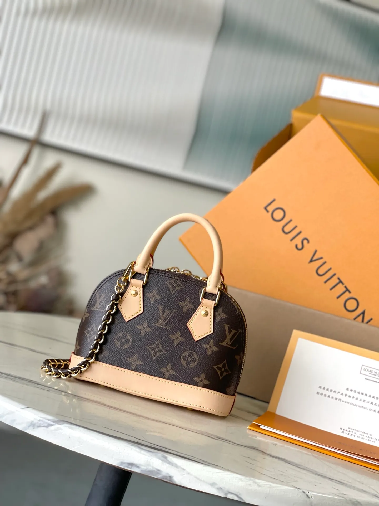 💰1160 Top original model Alma mini handbag Model: M14933 Material: A-grade all-steel hardware, imported original fabric Size: 18*12*8CM