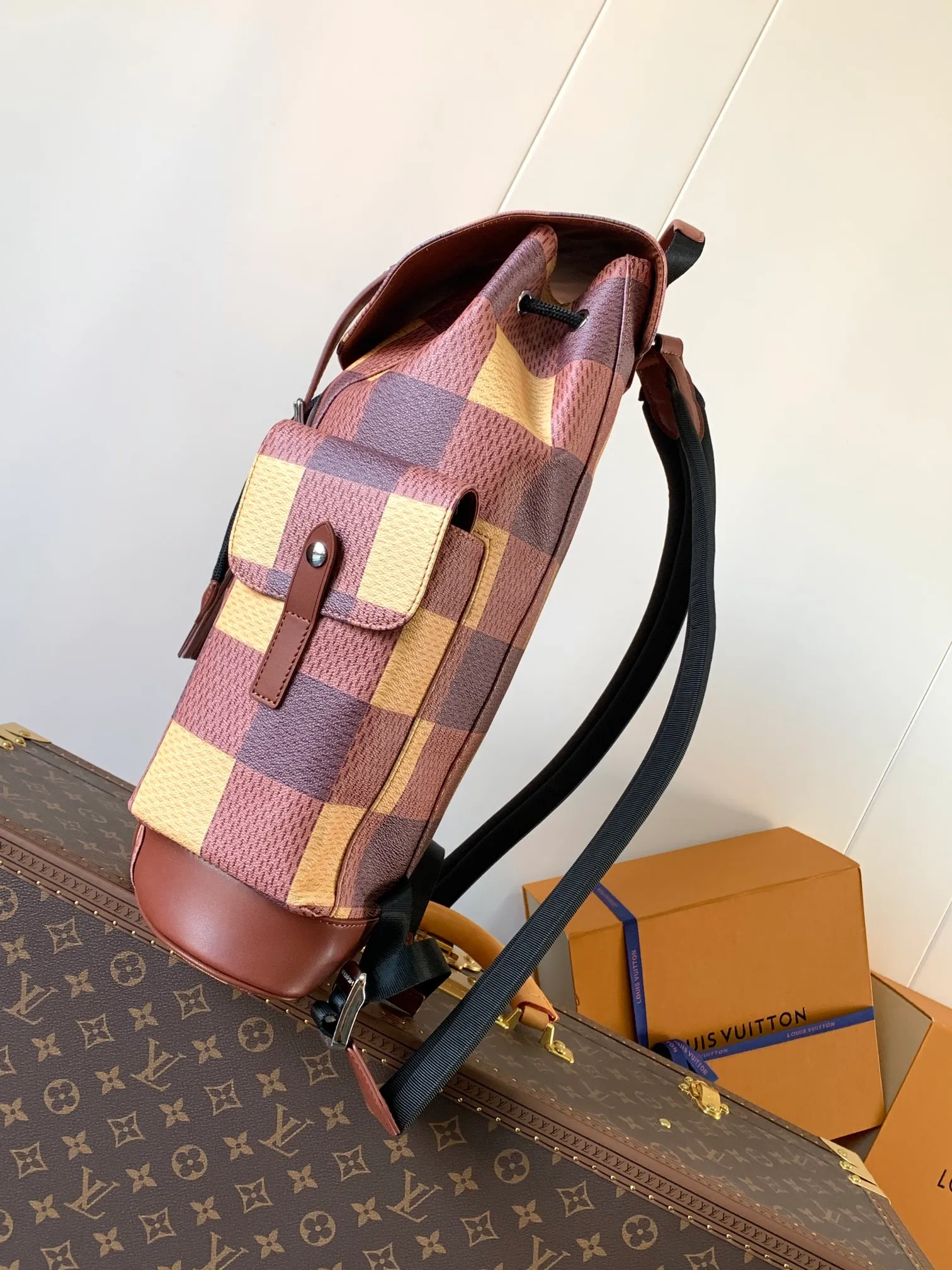 💰1220 Top original order M40654 Top original order Transcoding chip M11521 CHRISTOPHER small backpack is made of Monogram canvas to interpret the rugged and simple spirit of the striped bag line. Its unique style is suitable for both work and entertainment, demonstrating a high-quality lifestyle. size: 41.0 x 48.0 x 13.0 cm