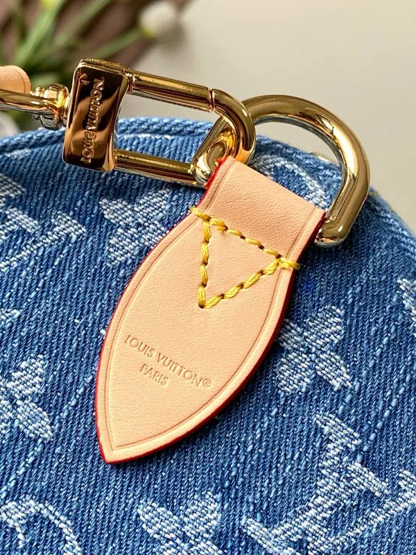 All Categories Official Website "Brand Women's Bags" Women's Bags 💙 LV 2026 New LV Crossbody Bag
