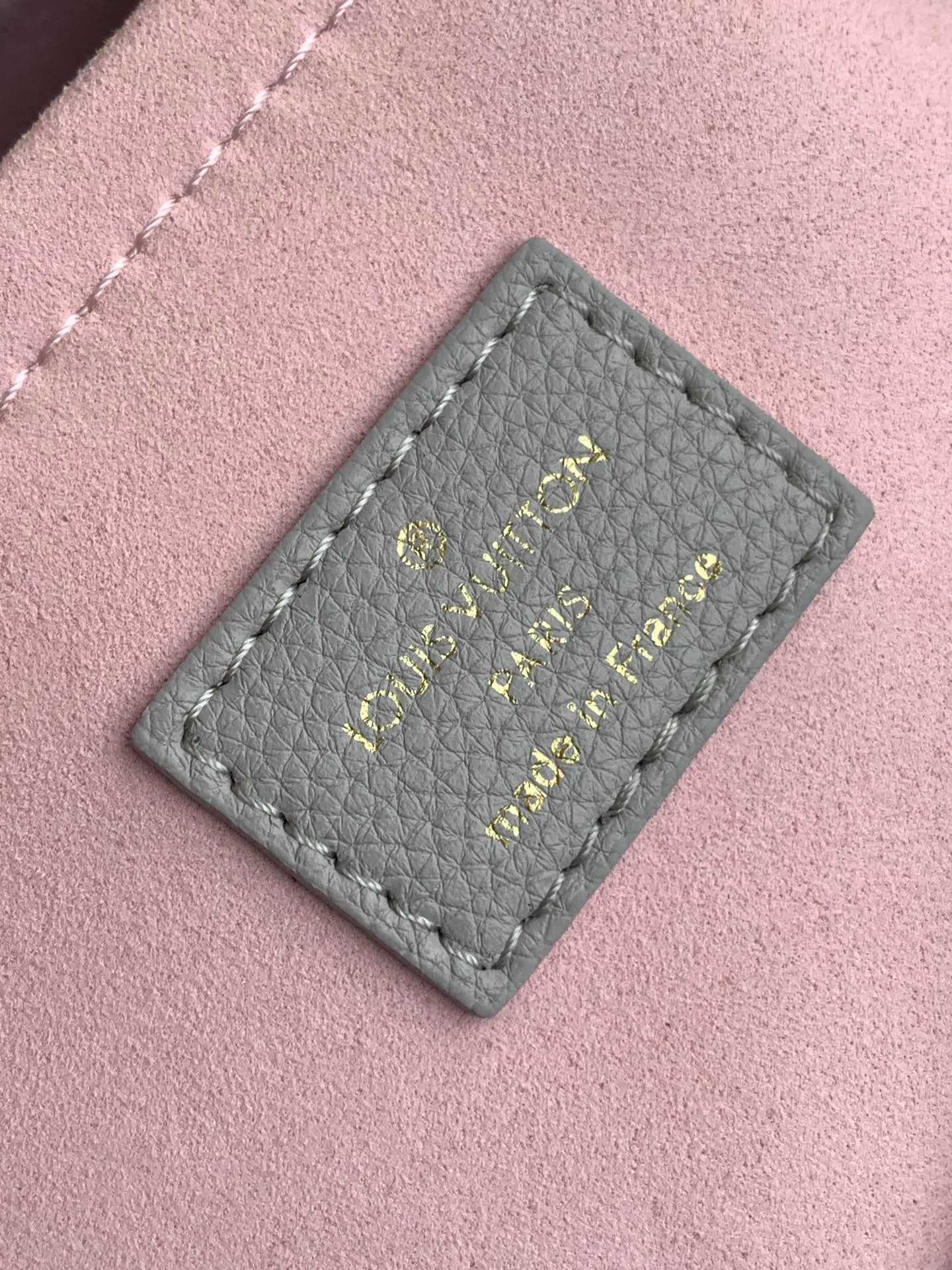 All Categories Official Website "Brand Women's Bags" Women's Bags 💙 LV 2026 New LV Crossbody Bag
