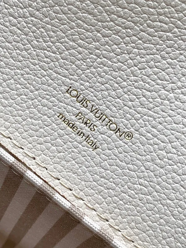 All Categories Official Website "Brand Women's Bags" Women's Bags 💙 LV 2025 New LV Crossbody Bag