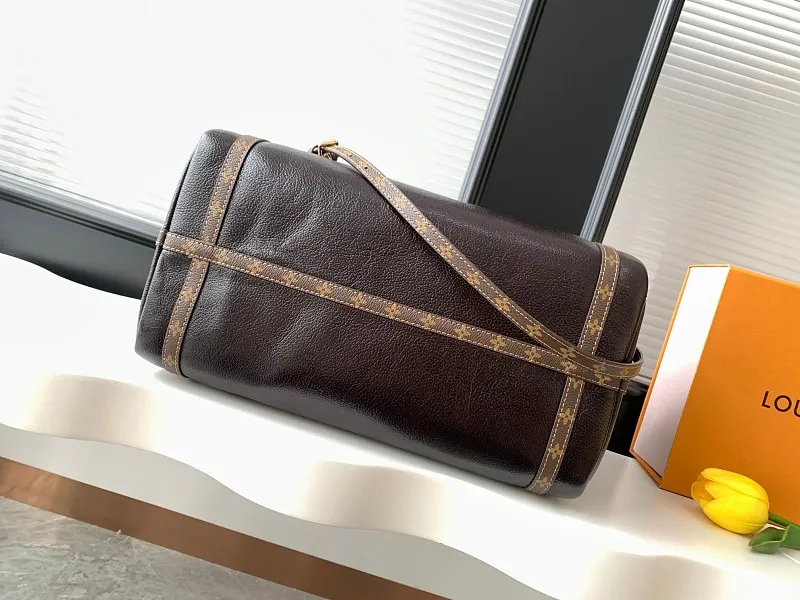 All Categories Official Website "Brand Women's Bags" Women's Bags 💙 LV 2026 Official Website New LV Crossbody Bag