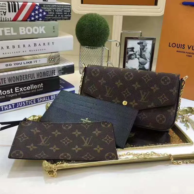 All categories Official website "Brand Women's Bags" Women's Bags 💙 LV 2022 official new LV three-piece handbag wholesale 5800800 High quality Size: 21-11-2CM