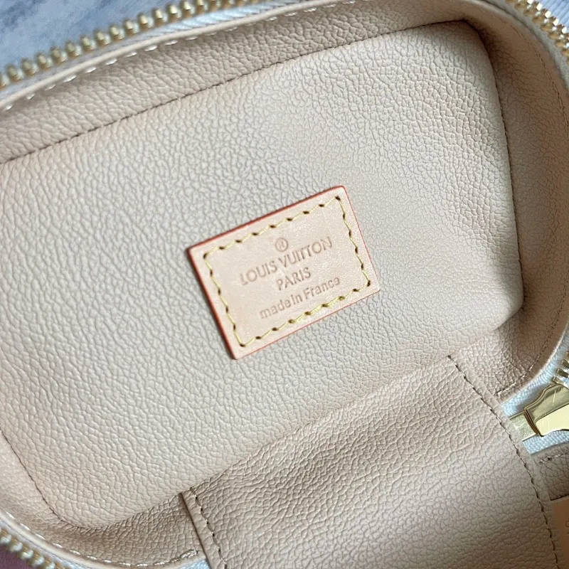 All Categories Official Website "Brand Women's Bags" Women's Bags 💙 LV 2026 New LV Crossbody Bag
