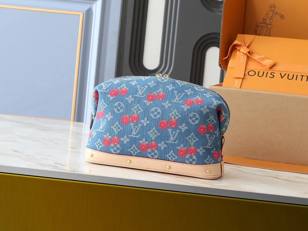 All Categories Official Website "Brand Women's Bags" Women's Bags 💙 LV 2025 New LV Cosmetic Bag