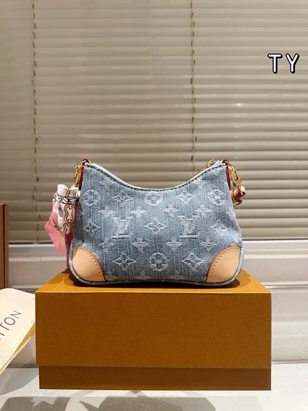 All categories Official website "Brand Women's Bags" Women's Bags 💙 LV 2025 new LV armpit bag