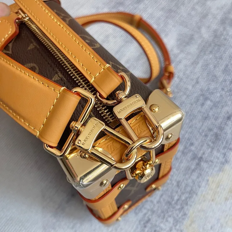 All Categories Official Website "Brand Women's Bags" Women's Bags 💙 LV 2025 New LV Crossbody Bag