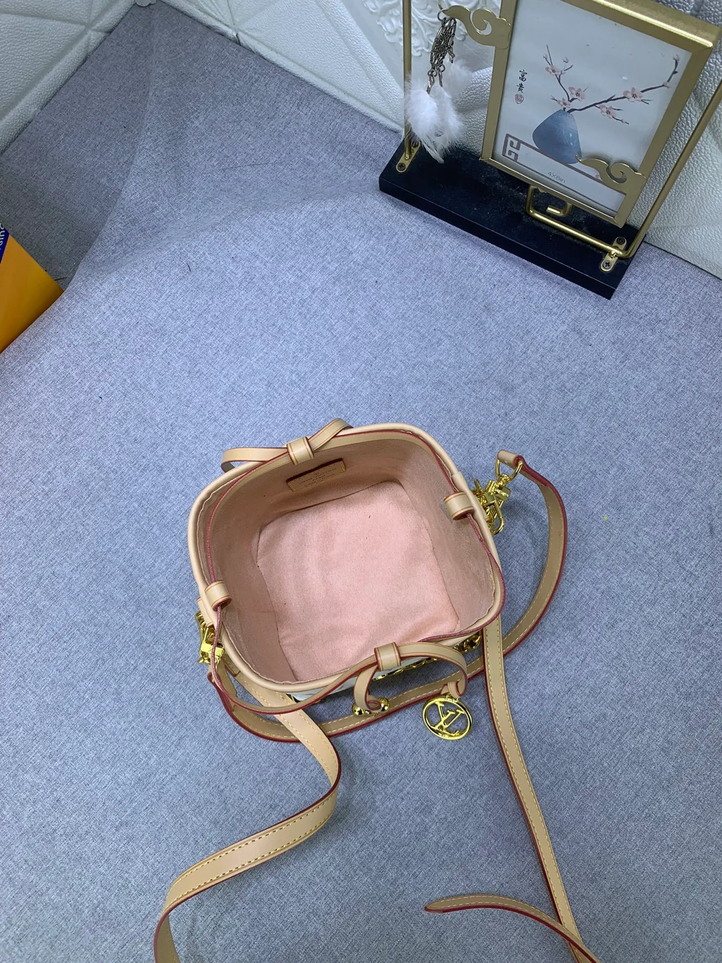 All Categories Official Website "Brand Women's Bags" Women's Bags 💙 LV 2024 New LV Crossbody Bag