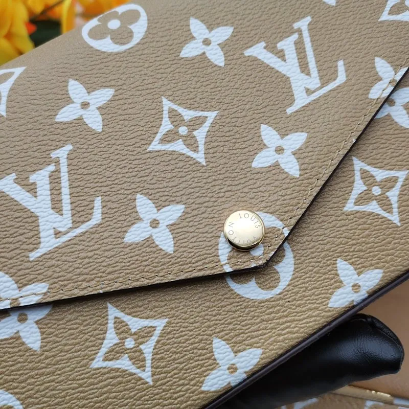 All Categories Official Website "Brand Women's Bags" Women's Bags 💙 LV 2026 New LV Crossbody Bag
