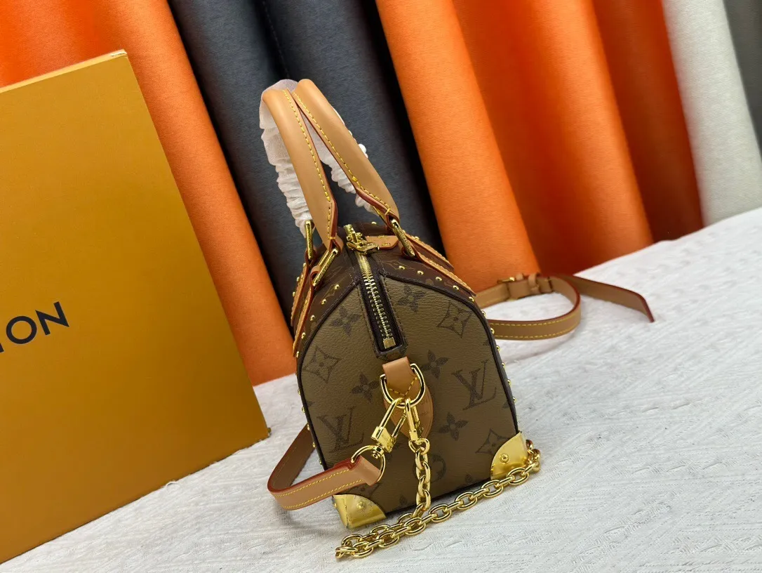 All Categories Official Website "Brand Women's Bags" Women's Bags 💙 LV 2024 New LV Crossbody Bag