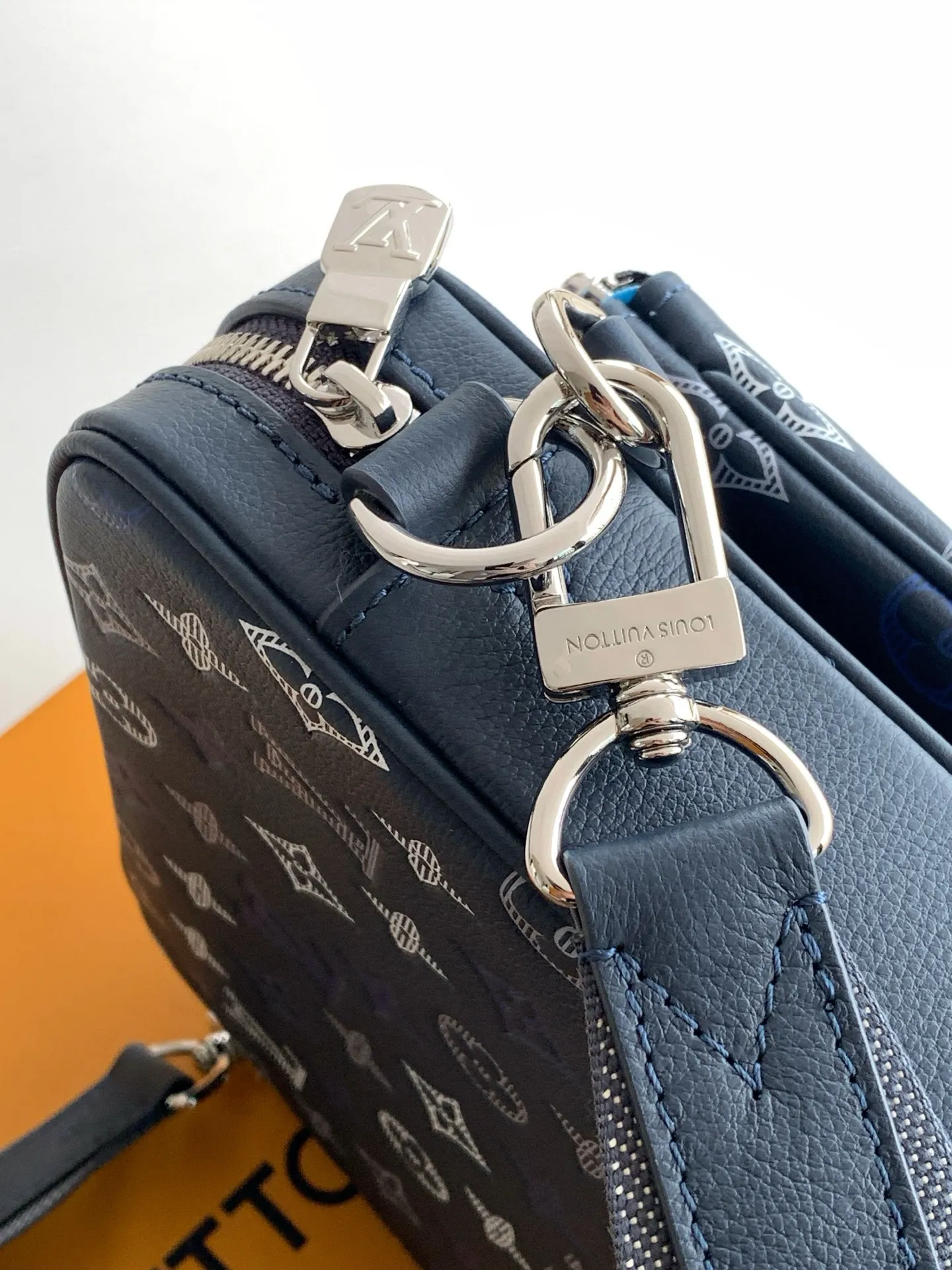 All Categories Official Website "Brand Women's Bags" Women's Bags 💙 LV 2026 New LV Crossbody Bag