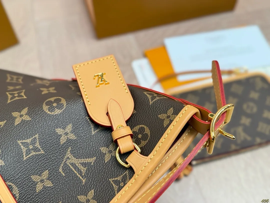 All Categories Official Website "Brand Women's Bags" Women's Bags 💙 LV 2025 New LV Crossbody Bag