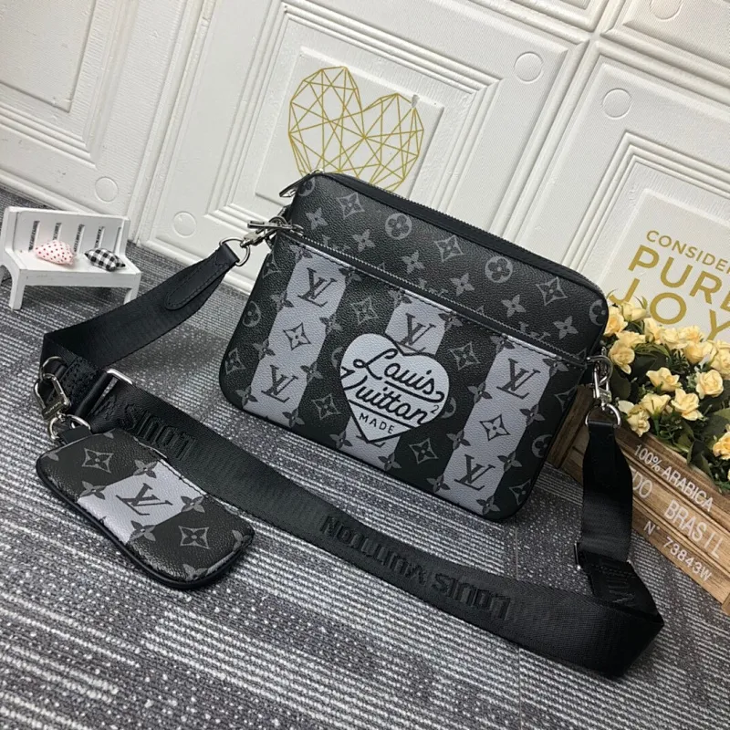All Categories Official Website "Brand Women's Bags" Women's Bags 💙 LV 2022 Official New LV Men's Three-piece Set Pochette Trio Messenger Bag Wholesale 58002000