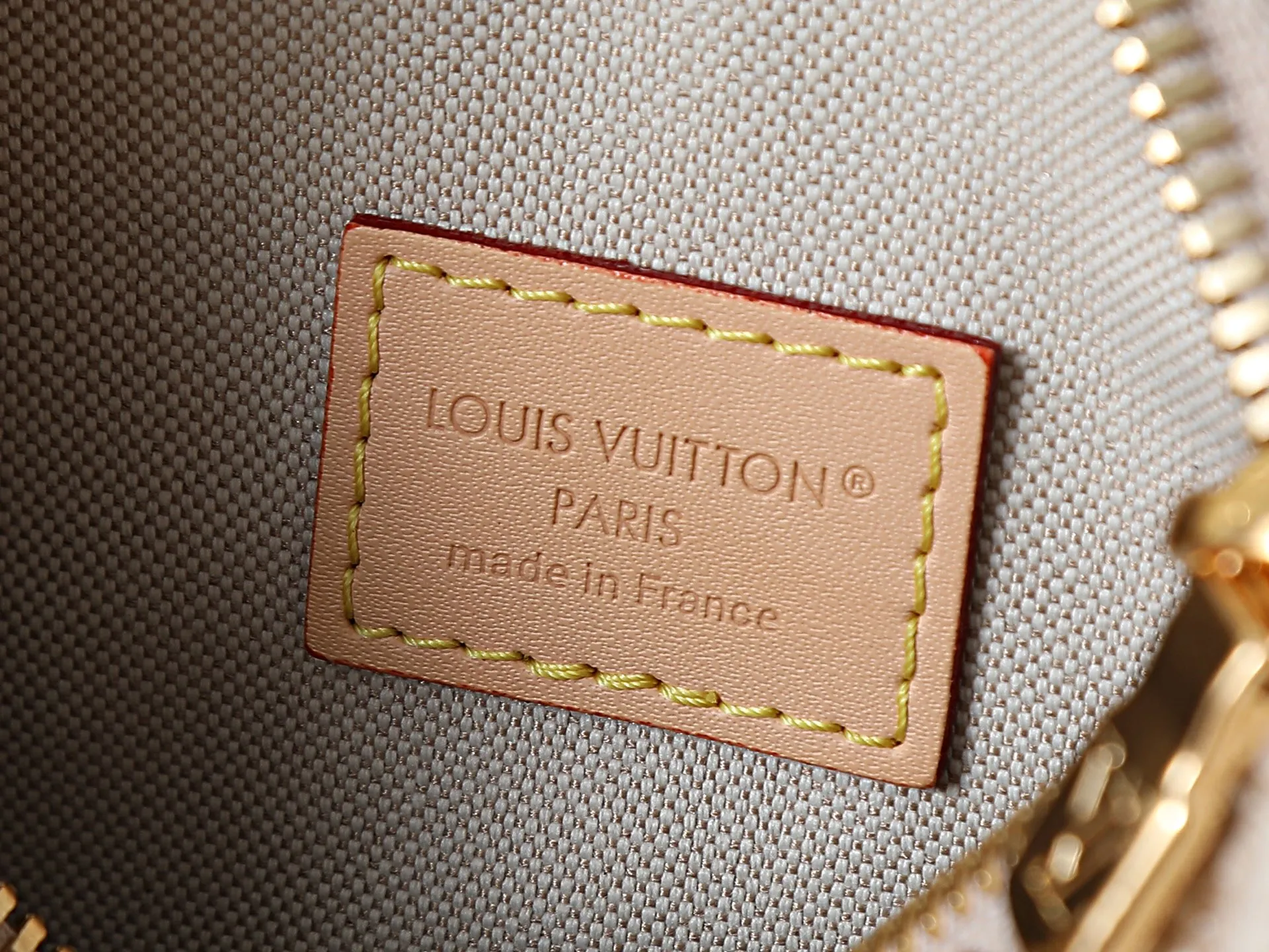 All Categories Official Website "Brand Women's Bags" Women's Bags 💙 LV LV 2026 New Crossbody Shoulder Bag