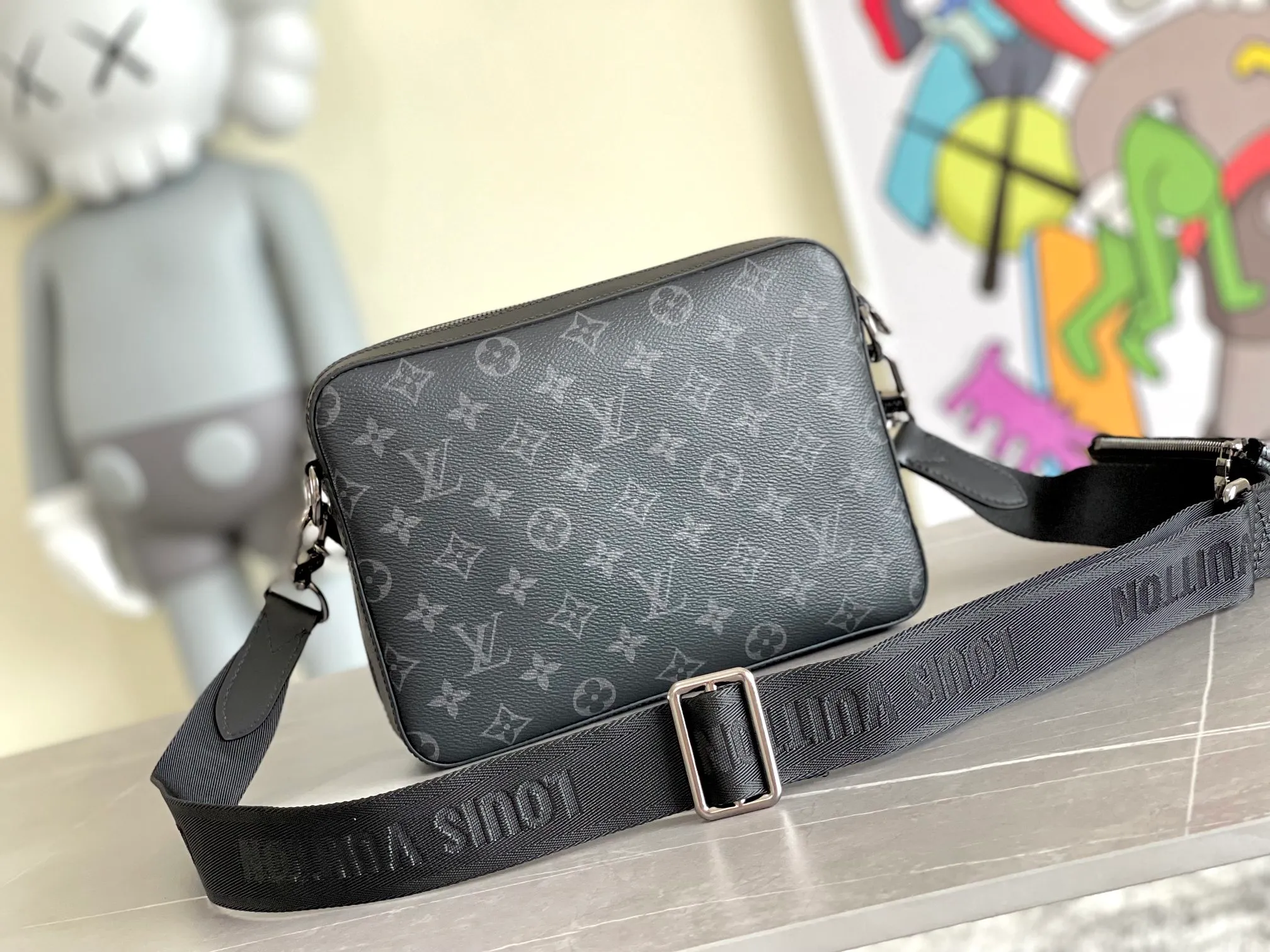 All Categories 💚 Authentic Grade Bags 💚 LV 2026 New LV Top Replica Crossbody Shoulder Bag