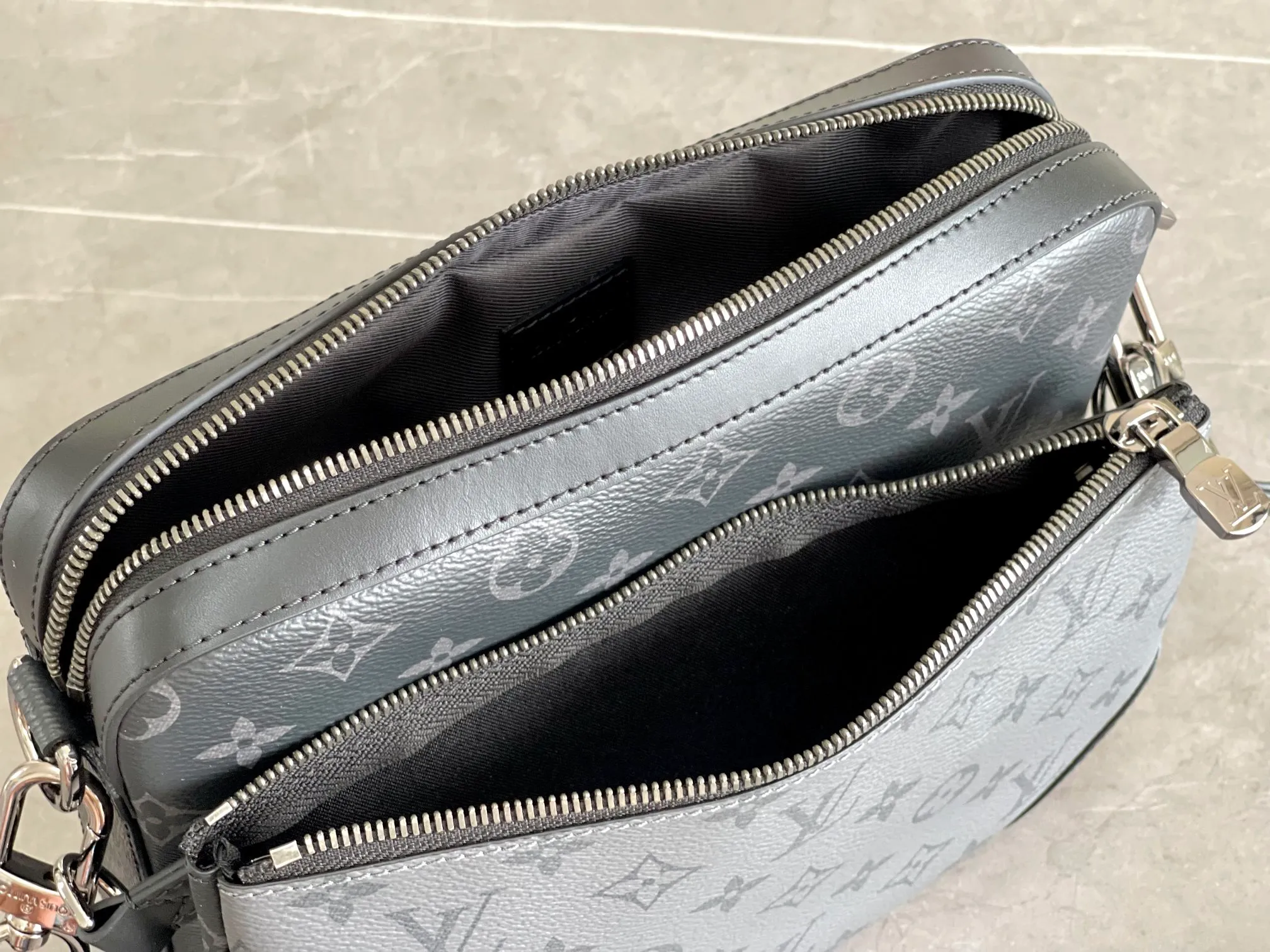 All Categories 💚 Authentic Grade Bags 💚 LV 2026 New LV Top Replica Crossbody Shoulder Bag