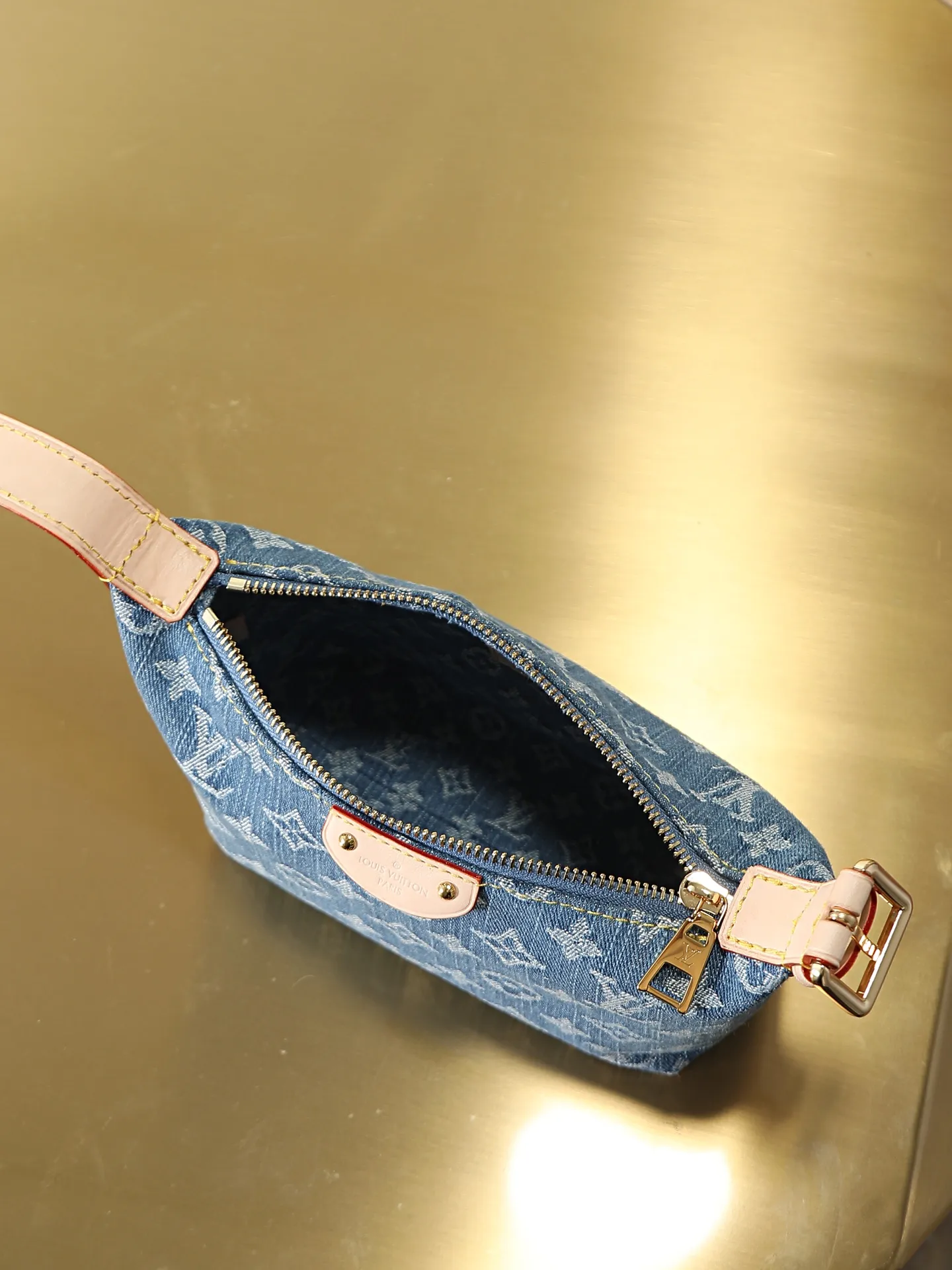All Categories Official Website "Brand Women's Bags" Women's Bags 💙 LV 2026 Official Website New LV Armpit Bags