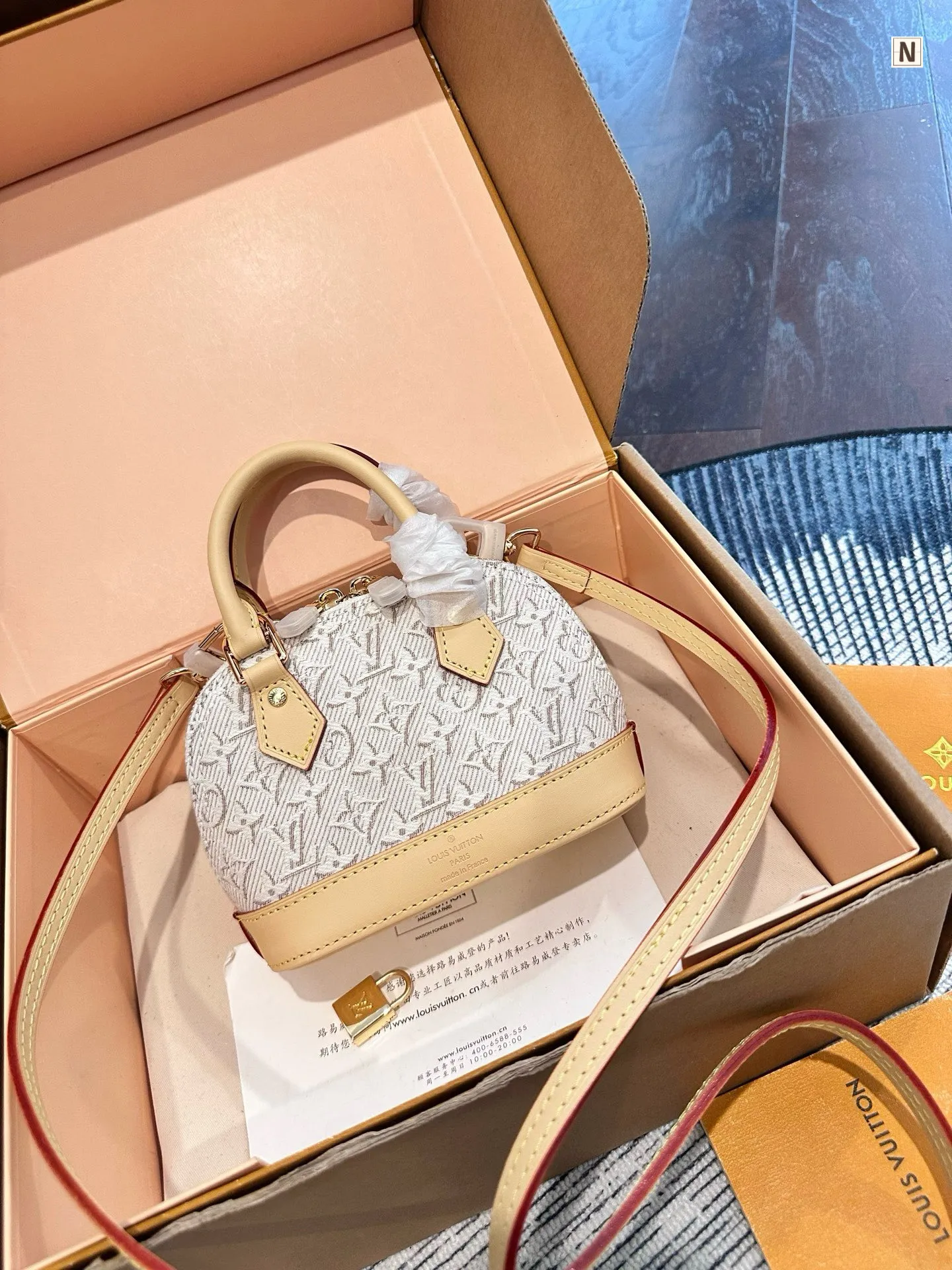 All Categories Official Website "Brand Women's Bags" Women's Bags 💙 LV 2026 New LV Crossbody Bag