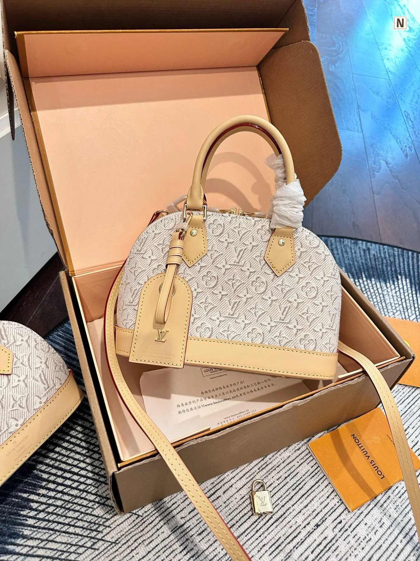 All Categories Official Website "Brand Women's Bags" Women's Bags 💙 LV 2026 New LV Crossbody Bag